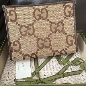 Gucci Jumbo GG Pouch